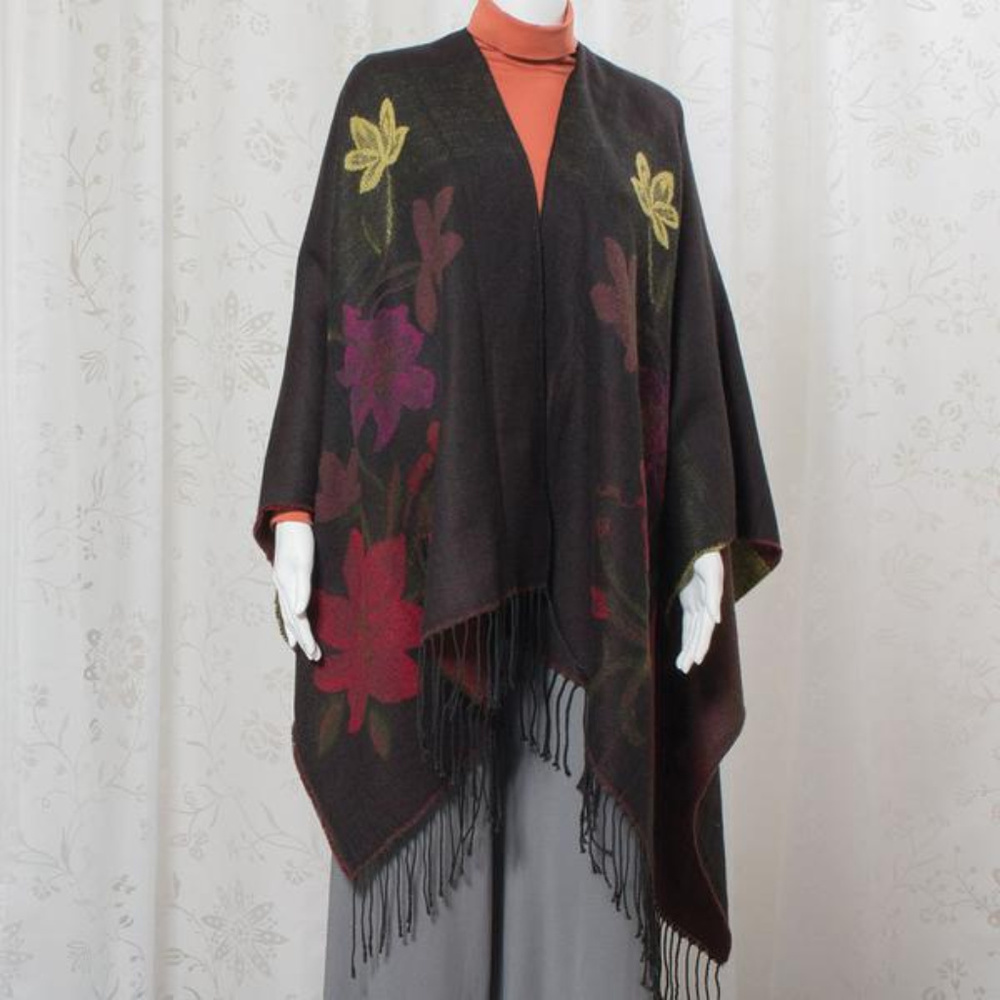 Twilight Hibiscus Shawl - Picture 3 of 4